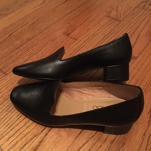 Me Too Black Leather Loafer Heel Pumps Size 7